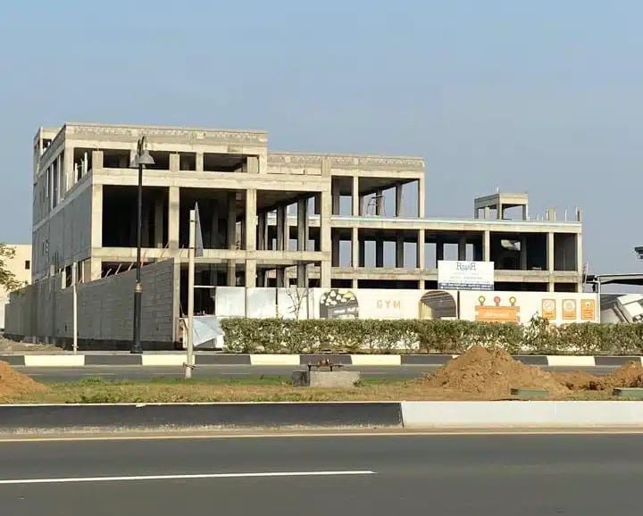 مشروع تجاري بمحطة درب